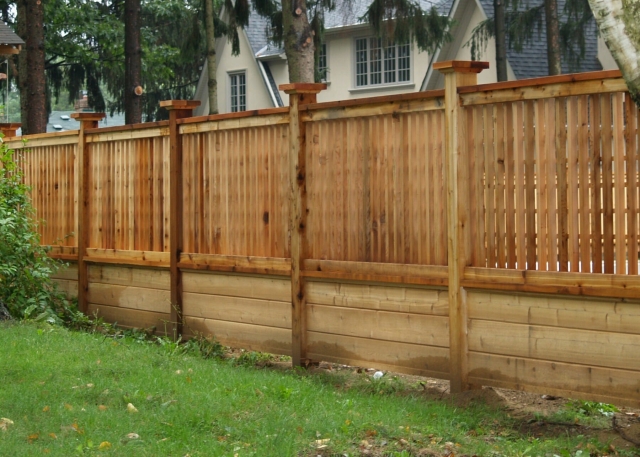 Privacy Trellis Fence 1