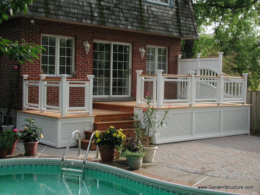 A very unique deck in Toronto